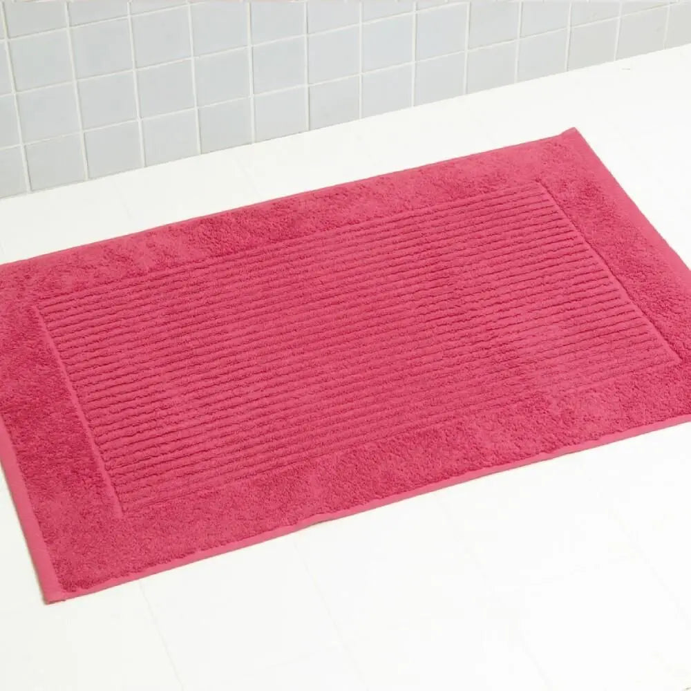 Premium 100% Turkish Cotton Bath Mat – Soft & Absorbent, Raspberry